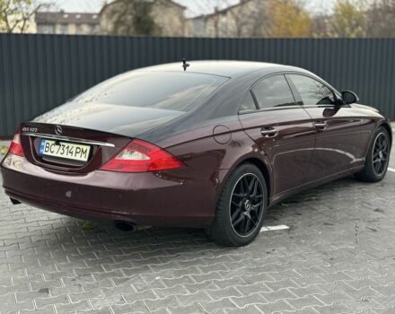 Червоний Мерседес CLS серия, об'ємом двигуна 5 л та пробігом 152 тис. км за 8999 $, фото 2 на Automoto.ua