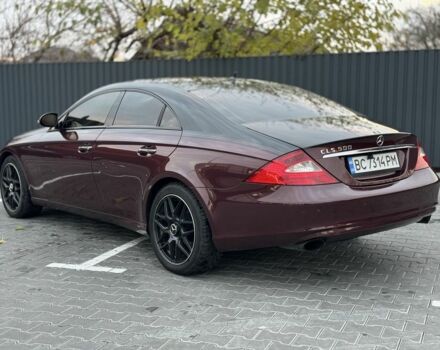 Червоний Мерседес CLS серия, об'ємом двигуна 5 л та пробігом 152 тис. км за 8999 $, фото 3 на Automoto.ua