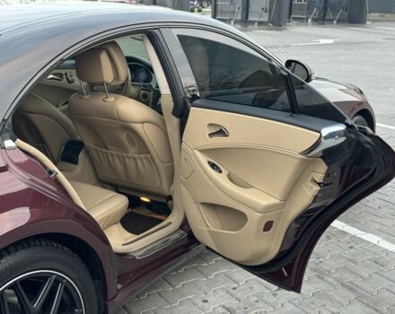 Червоний Мерседес CLS серия, об'ємом двигуна 5 л та пробігом 152 тис. км за 8999 $, фото 13 на Automoto.ua