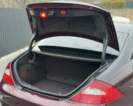 Червоний Мерседес CLS серия, об'ємом двигуна 5 л та пробігом 152 тис. км за 8999 $, фото 23 на Automoto.ua