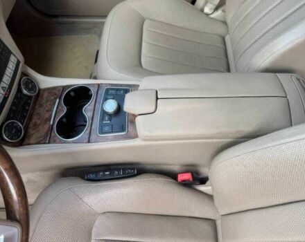 Красный Мерседес CLS серия, объемом двигателя 4.7 л и пробегом 132 тыс. км за 18700 $, фото 13 на Automoto.ua