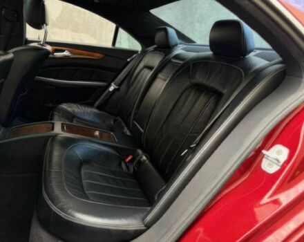Красный Мерседес CLS серия, объемом двигателя 4.7 л и пробегом 86 тыс. км за 11400 $, фото 8 на Automoto.ua