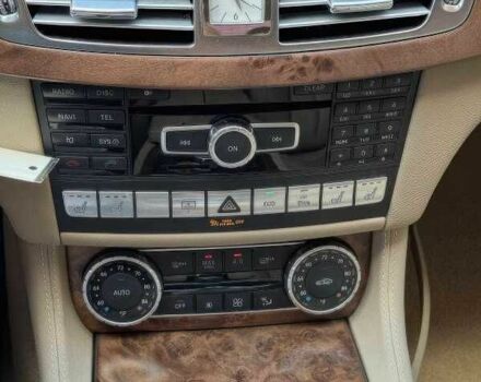 Красный Мерседес CLS серия, объемом двигателя 4.7 л и пробегом 132 тыс. км за 18700 $, фото 11 на Automoto.ua