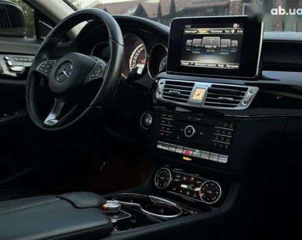 Мерседес CLS серия, объемом двигателя 3 л и пробегом 158 тыс. км за 24300 $, фото 25 на Automoto.ua