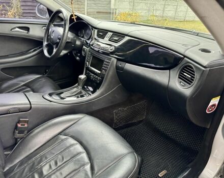 Серый Мерседес CLS серия, объемом двигателя 3.5 л и пробегом 187 тыс. км за 6999 $, фото 15 на Automoto.ua