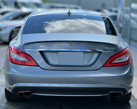 Серый Мерседес CLS серия, объемом двигателя 4.7 л и пробегом 86 тыс. км за 9500 $, фото 3 на Automoto.ua