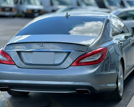Серый Мерседес CLS серия, объемом двигателя 4.7 л и пробегом 86 тыс. км за 9500 $, фото 2 на Automoto.ua