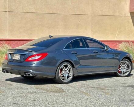 Серый Мерседес CLS серия, объемом двигателя 5.5 л и пробегом 143 тыс. км за 14300 $, фото 6 на Automoto.ua