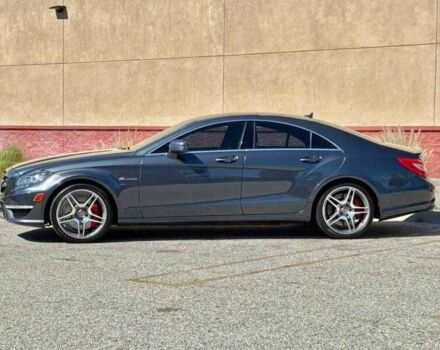 Серый Мерседес CLS серия, объемом двигателя 5.5 л и пробегом 143 тыс. км за 14300 $, фото 3 на Automoto.ua