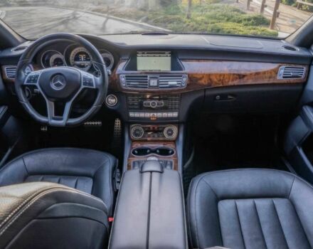 Серый Мерседес CLS серия, объемом двигателя 4.7 л и пробегом 83 тыс. км за 9500 $, фото 8 на Automoto.ua