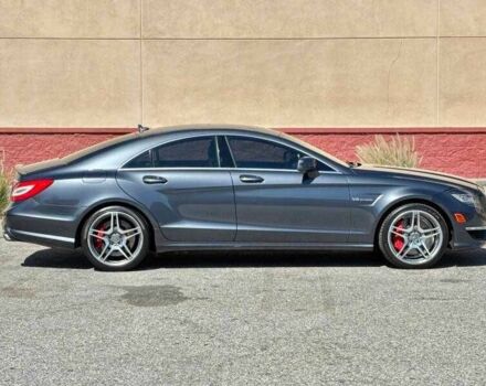 Серый Мерседес CLS серия, объемом двигателя 5.5 л и пробегом 143 тыс. км за 14300 $, фото 7 на Automoto.ua