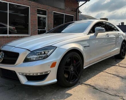 Серый Мерседес CLS серия, объемом двигателя 5.5 л и пробегом 89 тыс. км за 13300 $, фото 2 на Automoto.ua