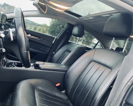 Серый Мерседес CLS серия, объемом двигателя 3 л и пробегом 107 тыс. км за 29000 $, фото 2 на Automoto.ua