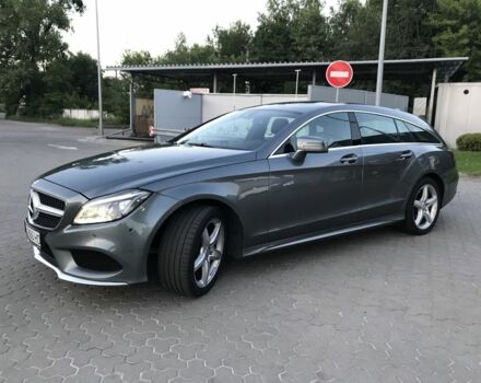 Сірий Мерседес CLS серия, об'ємом двигуна 2.2 л та пробігом 275 тис. км за 23900 $, фото 2 на Automoto.ua