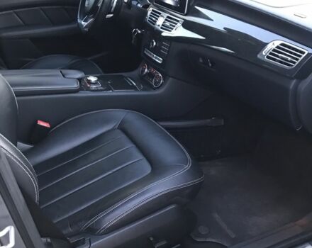 Сірий Мерседес CLS серия, об'ємом двигуна 2.2 л та пробігом 275 тис. км за 23900 $, фото 7 на Automoto.ua