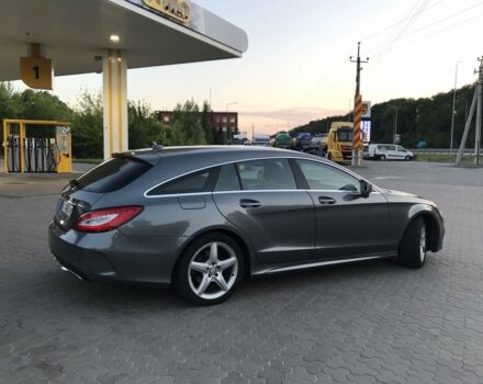Сірий Мерседес CLS серия, об'ємом двигуна 2.2 л та пробігом 275 тис. км за 23900 $, фото 4 на Automoto.ua