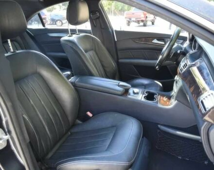 Синий Мерседес CLS серия, объемом двигателя 4.7 л и пробегом 87 тыс. км за 17900 $, фото 6 на Automoto.ua