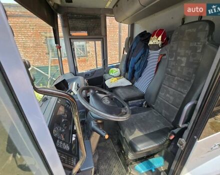 Білий Мерседес Econic, об'ємом двигуна 7.2 л та пробігом 350 тис. км за 35000 $, фото 7 на Automoto.ua