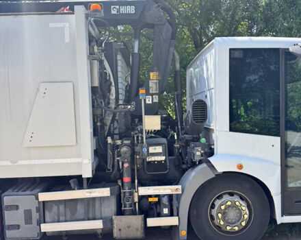 Бежевий Мерседес Econic, об'ємом двигуна 0 л та пробігом 183 тис. км за 64000 $, фото 8 на Automoto.ua