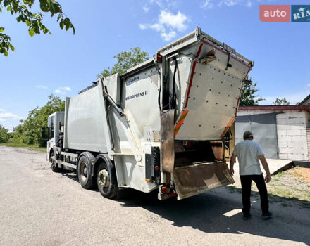Бежевий Мерседес Econic, об'ємом двигуна 0 л та пробігом 183 тис. км за 64000 $, фото 7 на Automoto.ua