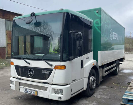 Зеленый Мерседес Econic, объемом двигателя 7.2 л и пробегом 557 тыс. км за 31500 $, фото 2 на Automoto.ua