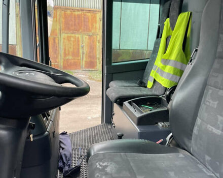 Зеленый Мерседес Econic, объемом двигателя 7.2 л и пробегом 557 тыс. км за 31500 $, фото 18 на Automoto.ua