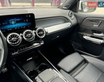 Белый Мерседес EQB, объемом двигателя 0 л и пробегом 26 тыс. км за 30800 $, фото 16 на Automoto.ua