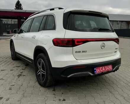 Белый Мерседес EQB, объемом двигателя 0 л и пробегом 26 тыс. км за 30800 $, фото 4 на Automoto.ua