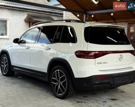 Белый Мерседес EQB, объемом двигателя 0 л и пробегом 76 тыс. км за 31950 $, фото 18 на Automoto.ua