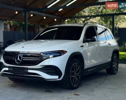 Белый Мерседес EQB, объемом двигателя 0 л и пробегом 76 тыс. км за 31950 $, фото 1 на Automoto.ua