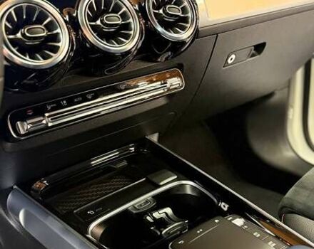 Белый Мерседес EQB, объемом двигателя 0 л и пробегом 76 тыс. км за 31950 $, фото 23 на Automoto.ua