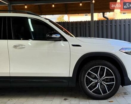 Белый Мерседес EQB, объемом двигателя 0 л и пробегом 76 тыс. км за 31950 $, фото 13 на Automoto.ua