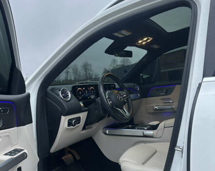 Білий Мерседес EQB, об'ємом двигуна 0 л та пробігом 14 тис. км за 38000 $, фото 13 на Automoto.ua