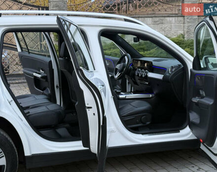 Белый Мерседес EQB, объемом двигателя 0 л и пробегом 210 тыс. км за 25900 $, фото 59 на Automoto.ua