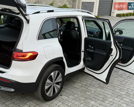 Белый Мерседес EQB, объемом двигателя 0 л и пробегом 210 тыс. км за 25900 $, фото 24 на Automoto.ua