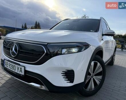 Белый Мерседес EQB, объемом двигателя 0 л и пробегом 26 тыс. км за 29500 $, фото 2 на Automoto.ua