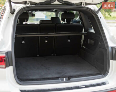 Белый Мерседес EQB, объемом двигателя 0 л и пробегом 15 тыс. км за 33000 $, фото 41 на Automoto.ua