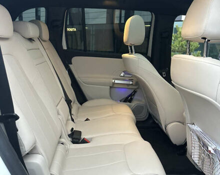 Білий Мерседес EQB, об'ємом двигуна 0 л та пробігом 14 тис. км за 38000 $, фото 17 на Automoto.ua