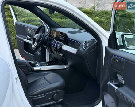 Белый Мерседес EQB, объемом двигателя 0 л и пробегом 210 тыс. км за 25900 $, фото 60 на Automoto.ua