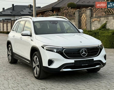 Белый Мерседес EQB, объемом двигателя 0 л и пробегом 210 тыс. км за 25900 $, фото 3 на Automoto.ua