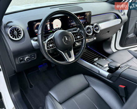 Белый Мерседес EQB, объемом двигателя 0 л и пробегом 210 тыс. км за 25900 $, фото 27 на Automoto.ua