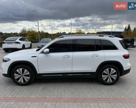 Белый Мерседес EQB, объемом двигателя 0 л и пробегом 26 тыс. км за 29500 $, фото 7 на Automoto.ua