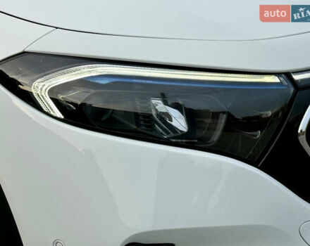 Белый Мерседес EQB, объемом двигателя 0 л и пробегом 210 тыс. км за 25900 $, фото 6 на Automoto.ua