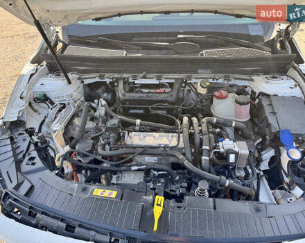 Белый Мерседес EQB, объемом двигателя 0 л и пробегом 5 тыс. км за 20650 $, фото 16 на Automoto.ua