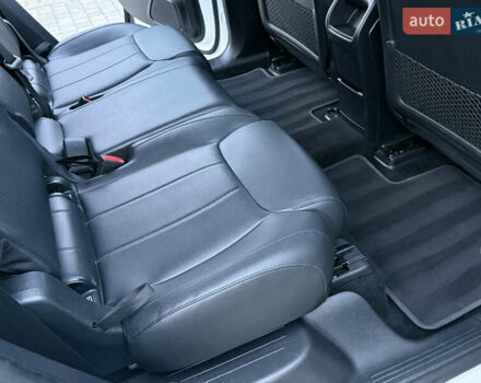 Белый Мерседес EQB, объемом двигателя 0 л и пробегом 210 тыс. км за 25900 $, фото 69 на Automoto.ua