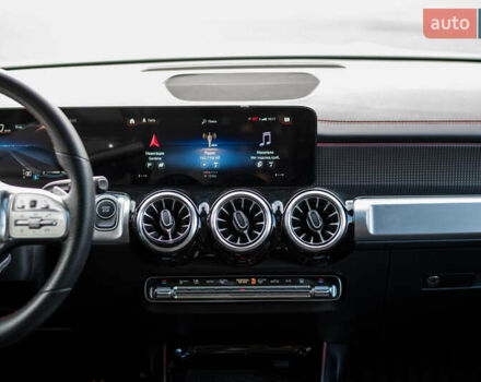 Белый Мерседес EQB, объемом двигателя 0 л и пробегом 15 тыс. км за 33000 $, фото 27 на Automoto.ua