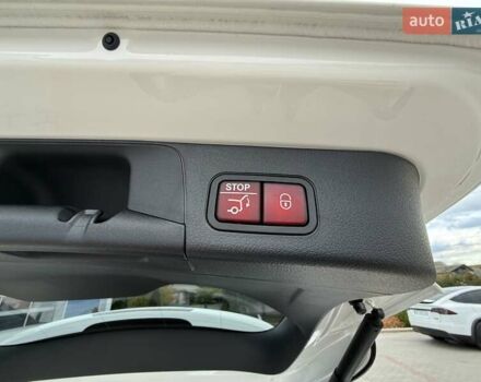 Белый Мерседес EQB, объемом двигателя 0 л и пробегом 26 тыс. км за 29500 $, фото 25 на Automoto.ua