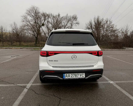 Білий Мерседес EQB, об'ємом двигуна 0 л та пробігом 41 тис. км за 34900 $, фото 6 на Automoto.ua