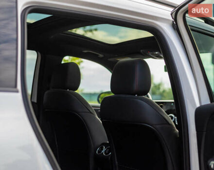 Белый Мерседес EQB, объемом двигателя 0 л и пробегом 15 тыс. км за 33000 $, фото 35 на Automoto.ua