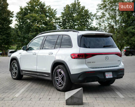 Белый Мерседес EQB, объемом двигателя 0 л и пробегом 15 тыс. км за 33000 $, фото 3 на Automoto.ua